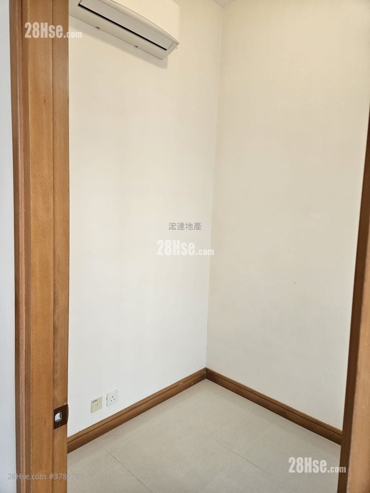 One Madison Rental 1 Bedroom 249 ft²