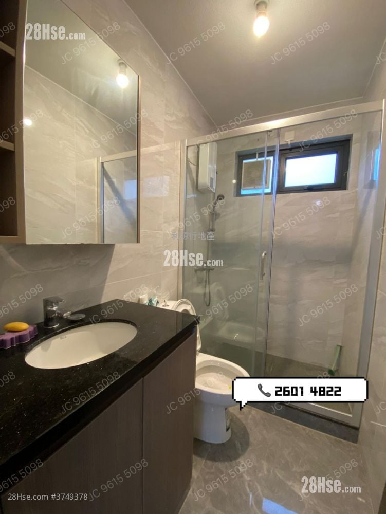 Village Rental 3 Bedrooms , 1 Bathroom 700 ft²