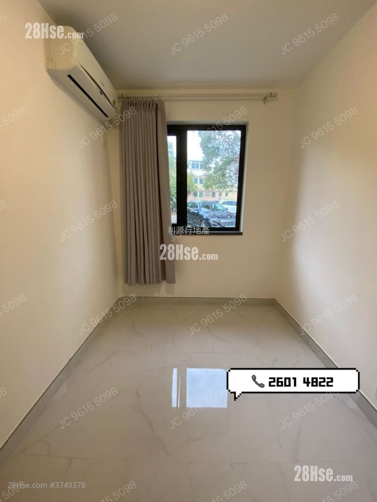 Village Rental 3 Bedrooms , 1 Bathroom 700 ft²