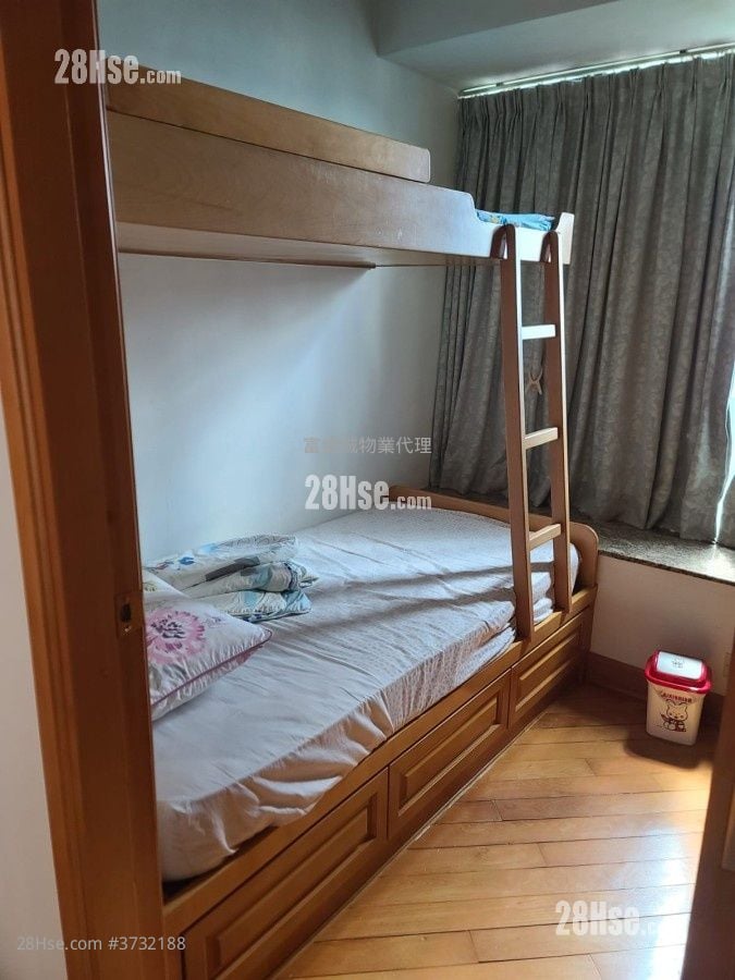 Castello Sell 2 Bedrooms , 1 Bathroom 580 ft²