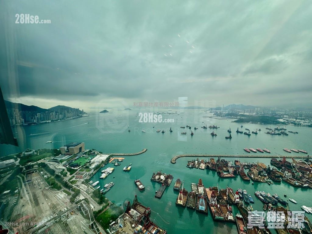 The Cullinan Sell 4 Bedrooms , 3 Bathrooms 1,679 ft²