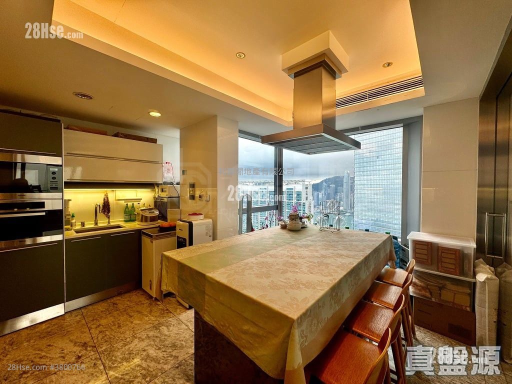 The Cullinan Sell 4 Bedrooms , 3 Bathrooms 1,679 ft²