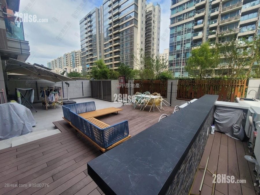 Centra Horizon Sell 3 Bedrooms 980 ft²