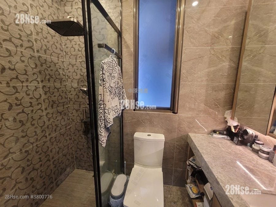 Centra Horizon Sell 3 Bedrooms 980 ft²