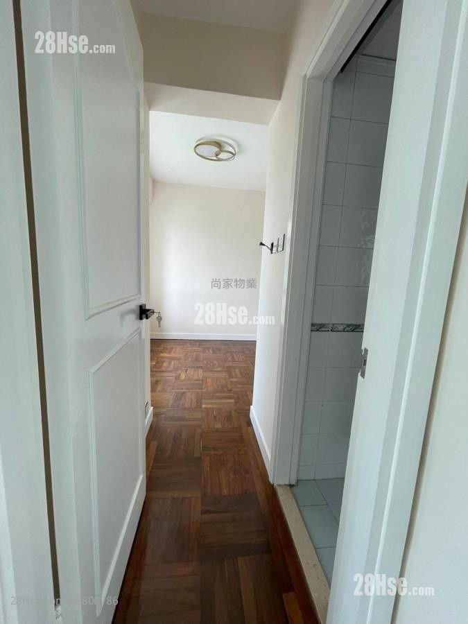 紫翠花园 租盘 703 平方尺