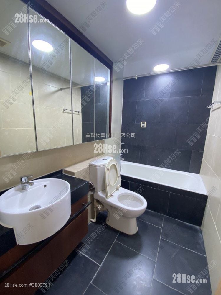 翠峰 售盘 3 房 , 3 浴室 968 平方尺