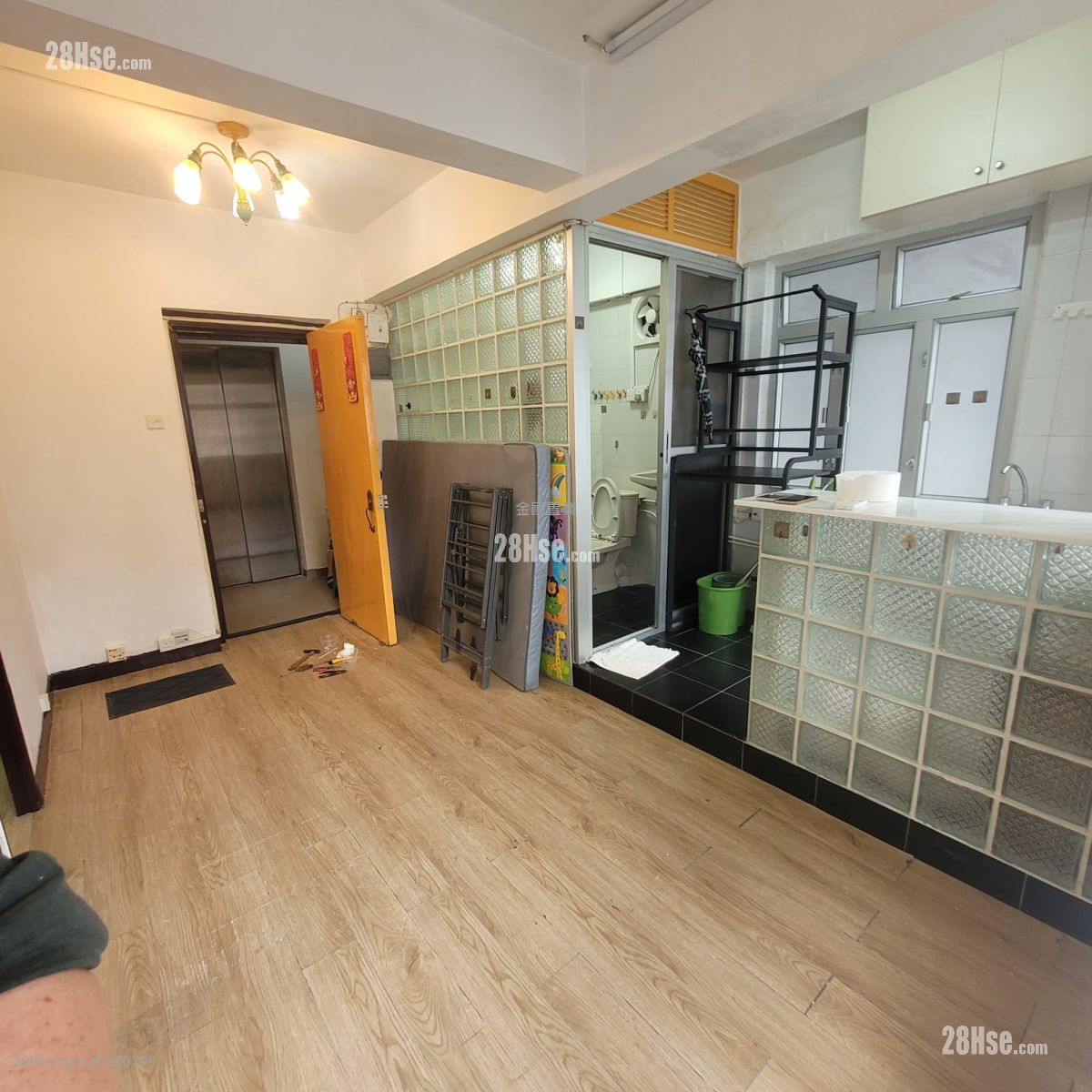 金淞大厦 租盘 314 平方尺