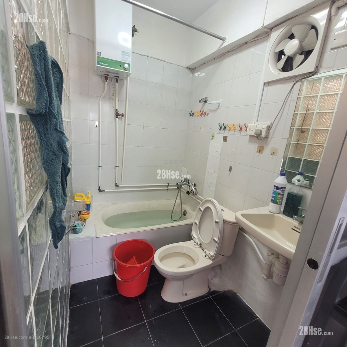 金淞大厦 租盘 314 平方尺