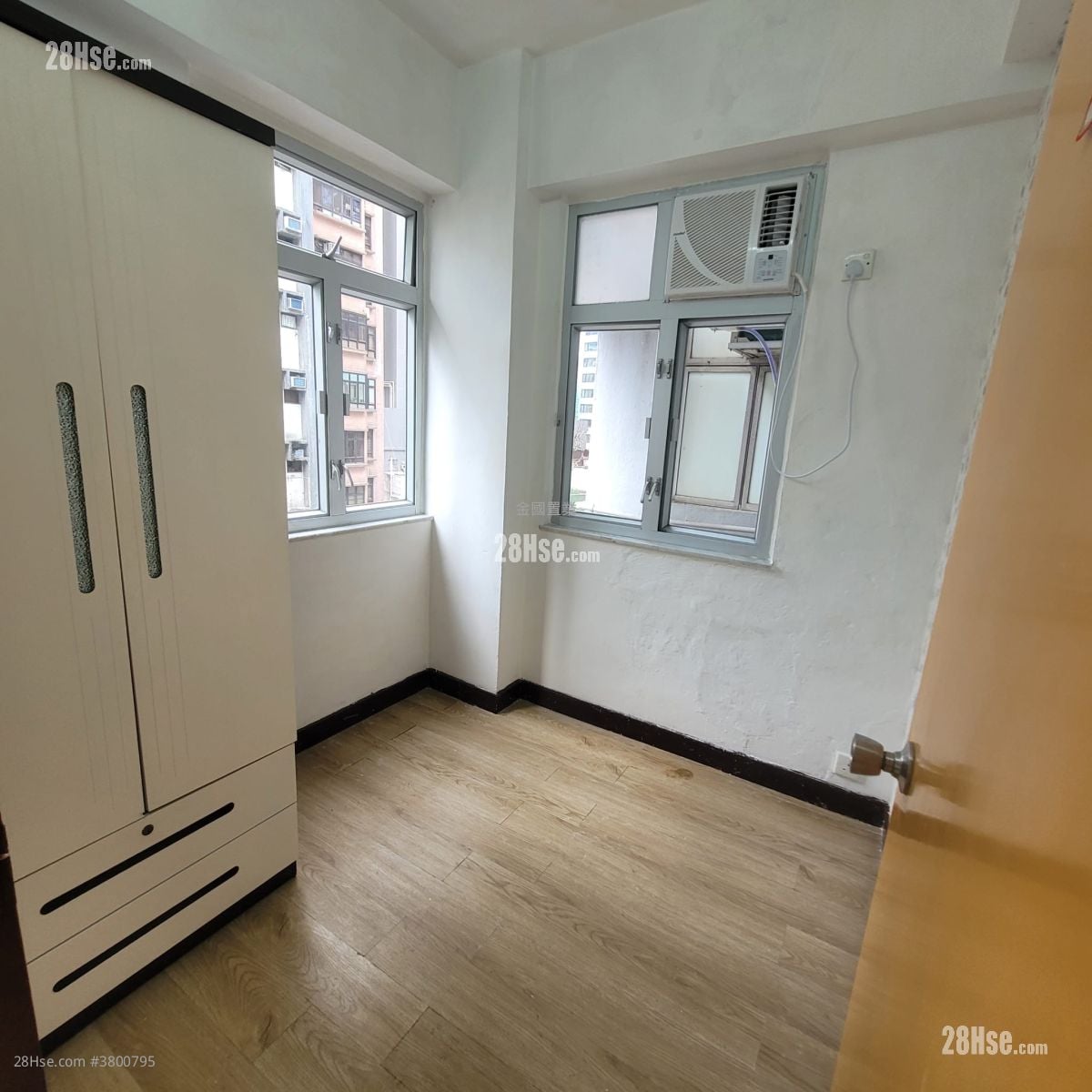 金淞大厦 租盘 314 平方尺