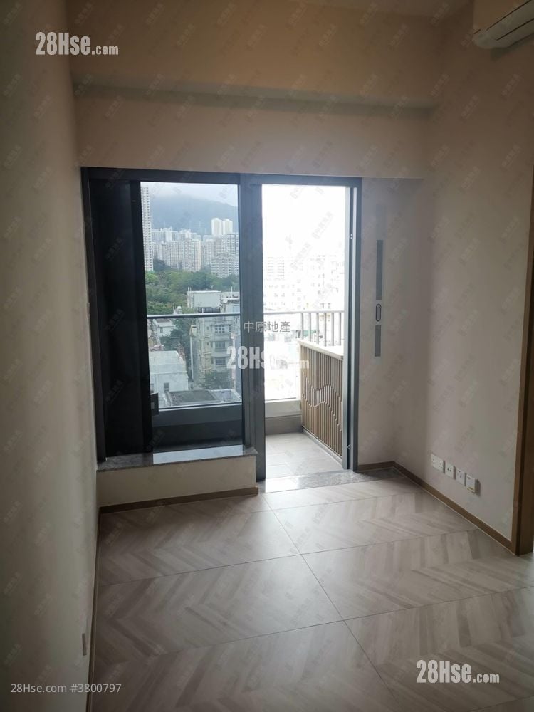 Eight Southpark Sell 1 Bedroom , 1 Bathroom 262 ft²