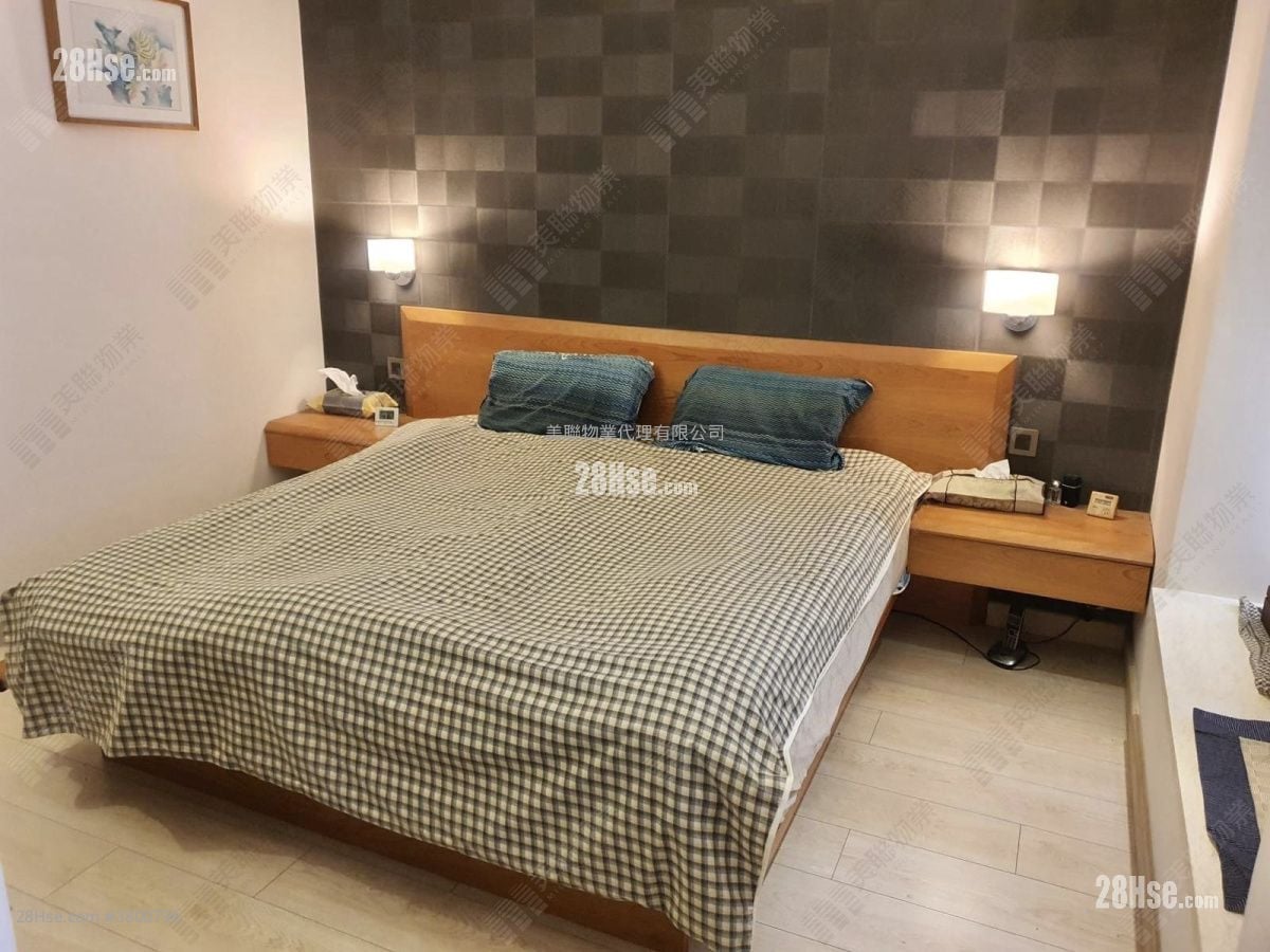 bedroom 1: Seasons Villas Sell 3 Bedrooms , 2 Bathrooms 933 ft²