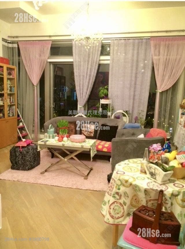 La Grove Sell 4 Bedrooms , 2 Bathrooms 940 ft²