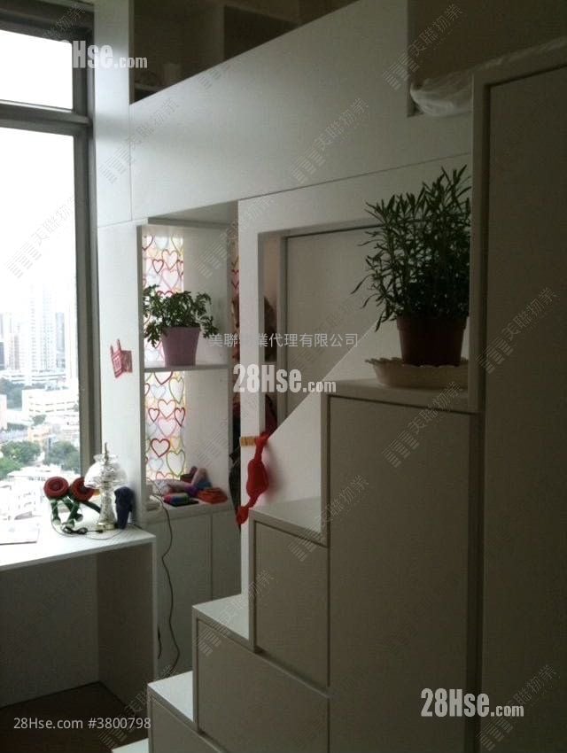 La Grove Sell 4 Bedrooms , 2 Bathrooms 940 ft²