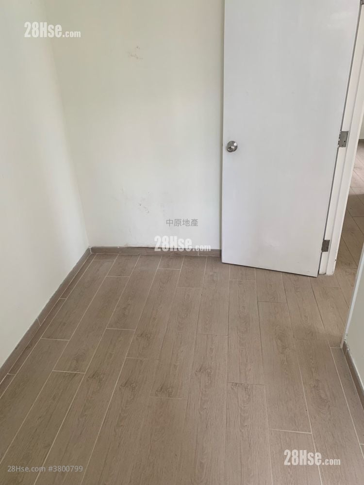 City One Shatin Sell 3 Bedrooms , 1 Bathroom 451 ft²