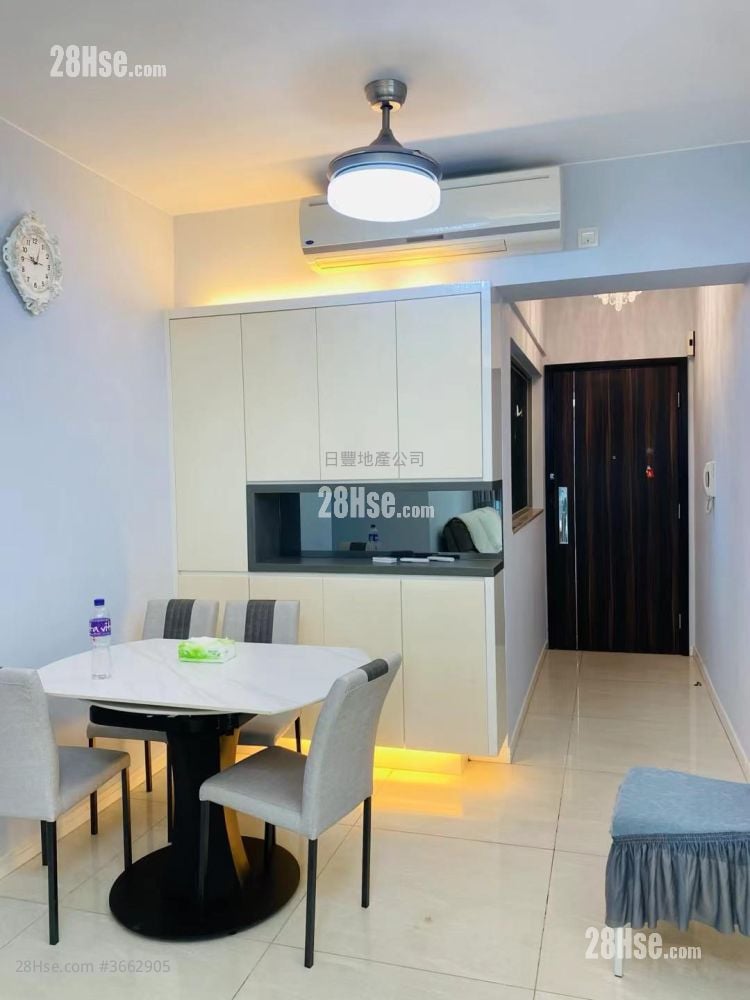 Trinity Towers Rental 3 Bedrooms , 1 Bathroom 601 ft²