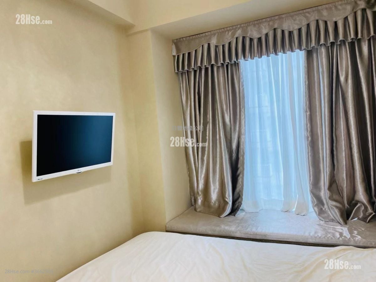 Trinity Towers Rental 3 Bedrooms , 1 Bathroom 601 ft²