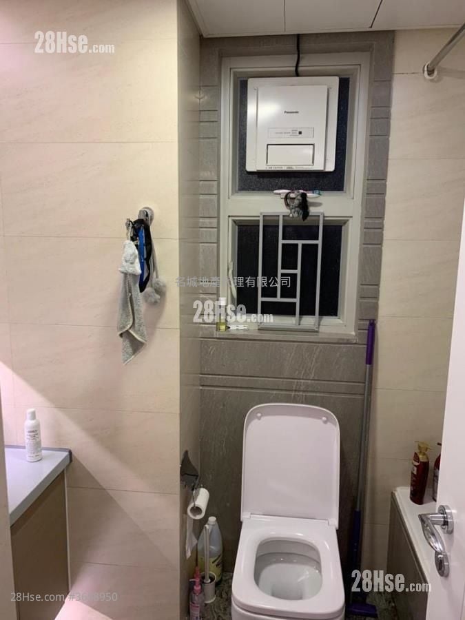 名城 售盘 3 房 , 2 浴室 680 平方尺