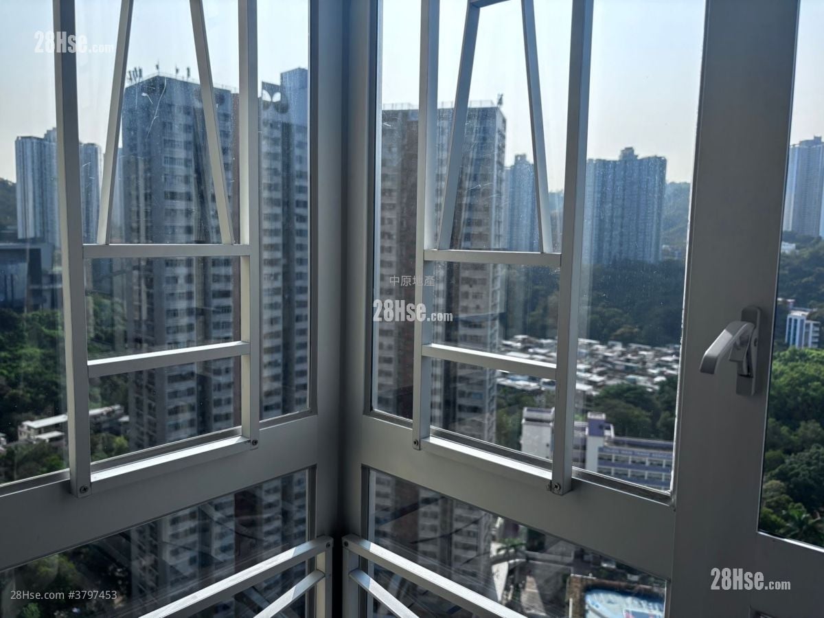 Tsing Yi Garden Sell 3 Bedrooms , 2 Bathrooms 547 ft²