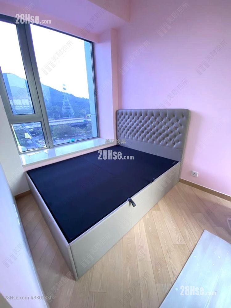 bedroom 1: Riva Sell 2 Bedrooms , 1 Bathroom 466 ft²