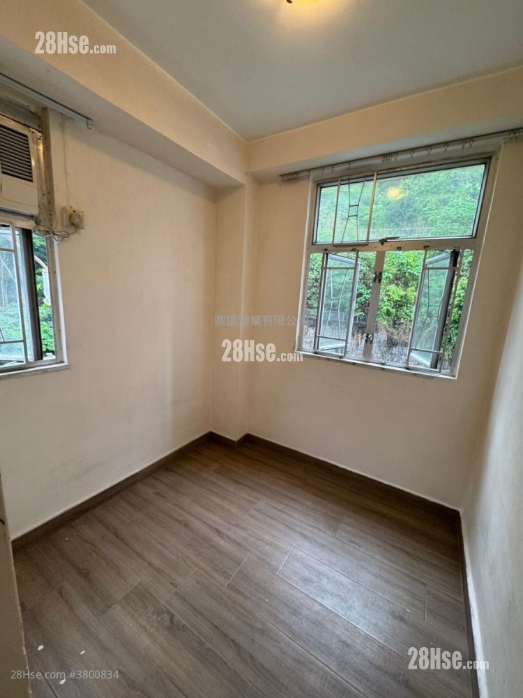 Fu King Court Rental 2 Bedrooms , 1 Bathroom 274 ft²