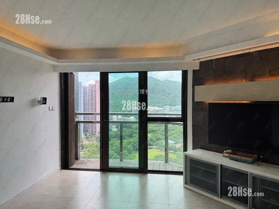 Nan Fung Plaza Sell 3 Bedrooms , 2 Bathrooms 781 ft²