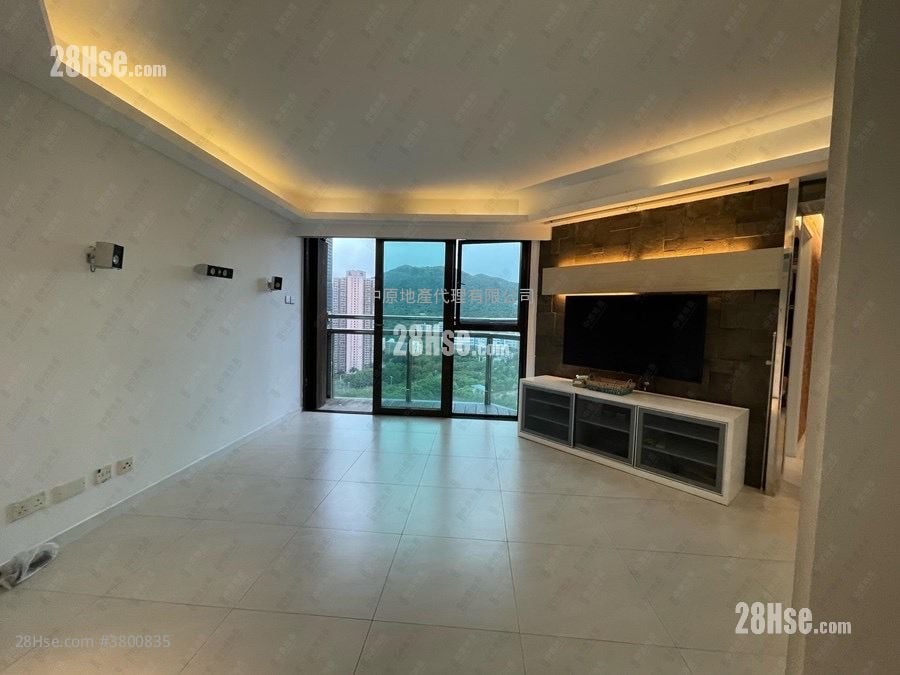 Nan Fung Plaza Sell 3 Bedrooms , 2 Bathrooms 781 ft²