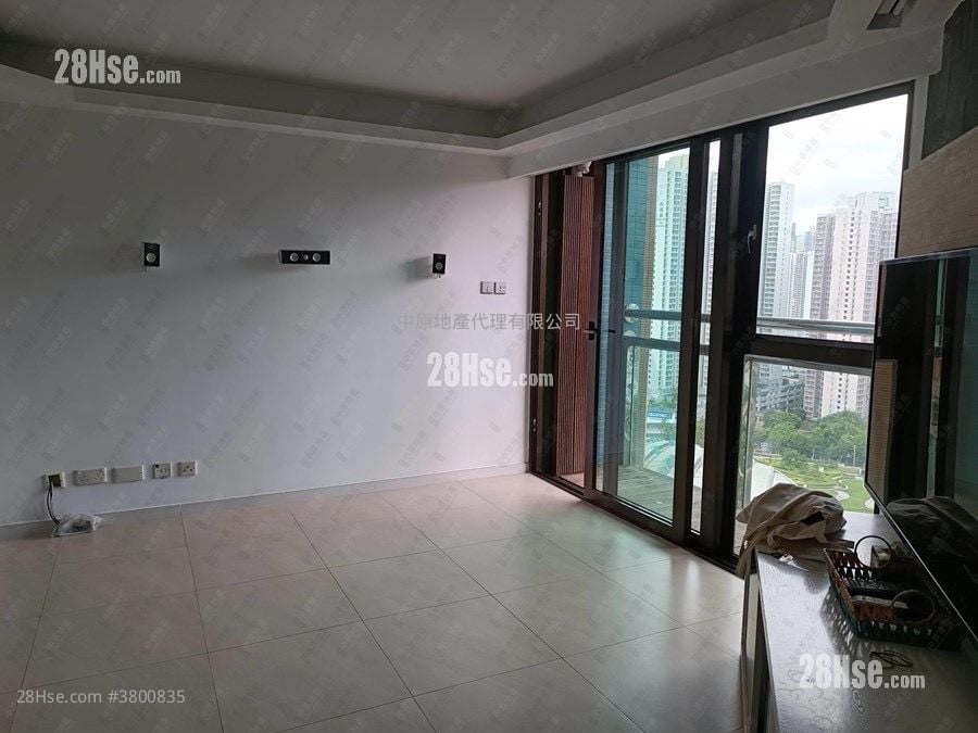 Nan Fung Plaza Sell 3 Bedrooms , 2 Bathrooms 781 ft²