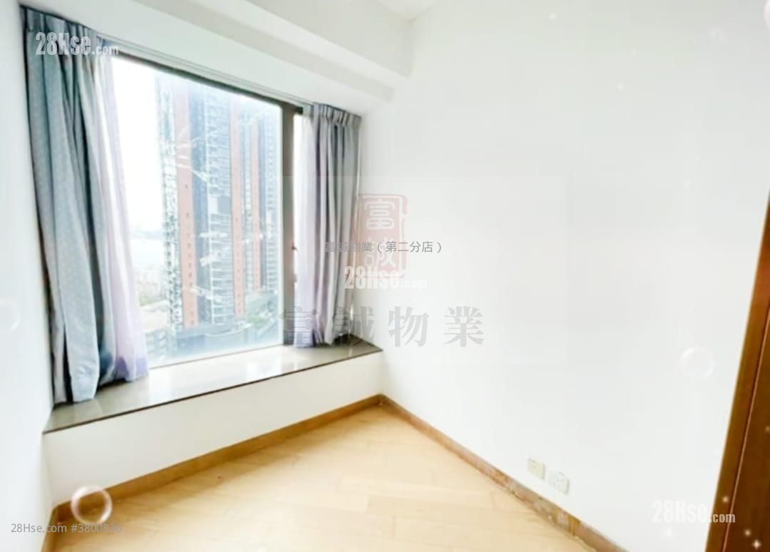 Ocean One Rental 2 Bedrooms , 2 Bathrooms 561 ft²