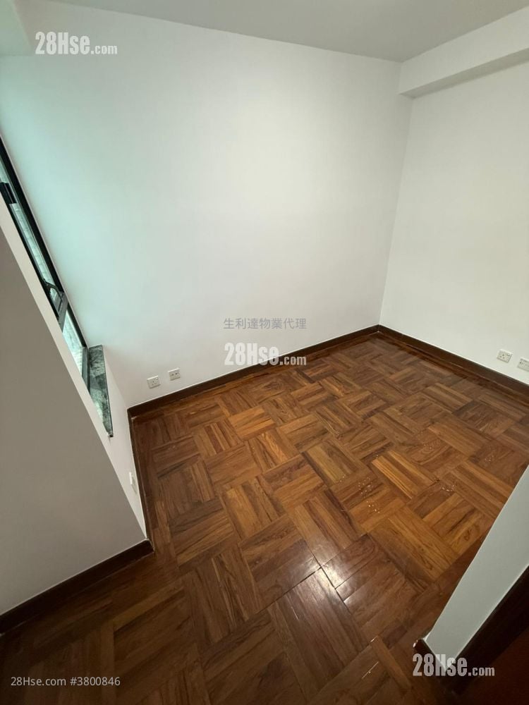 Jubilant Place Sell 2 Bedrooms , 1 Bathroom 566 ft²