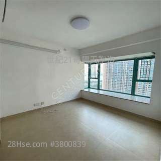 翠擁華庭 專門店 Leo 譚生 馬鞍山世紀21奇豐>搵樓熱線：Leo 譚生63050330筍價出售, 新委托