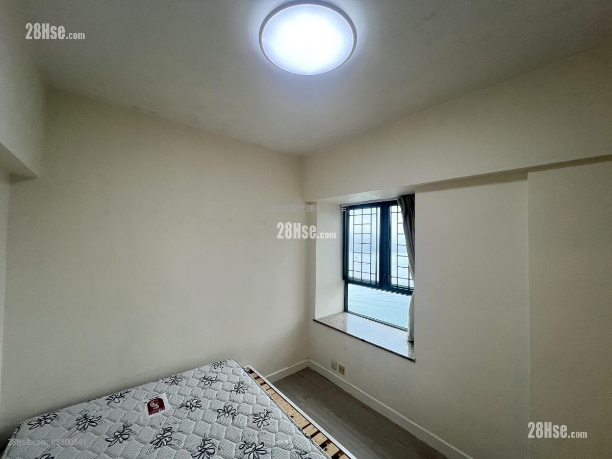 master room: Sea Crest Villa Sell 3 Bedrooms , 2 Bathrooms 617 ft²