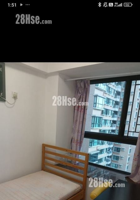 Beneville Rental 2 Bedrooms , 1 Bathroom 428 ft²