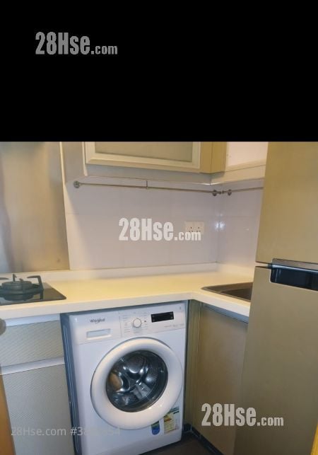 Beneville Rental 2 Bedrooms , 1 Bathroom 428 ft²