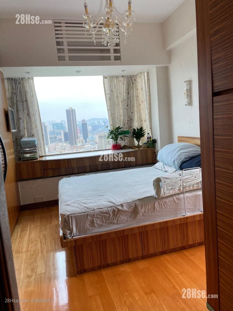 The Astrid Sell 3 Bedrooms , 3 Bathrooms 1,020 ft²