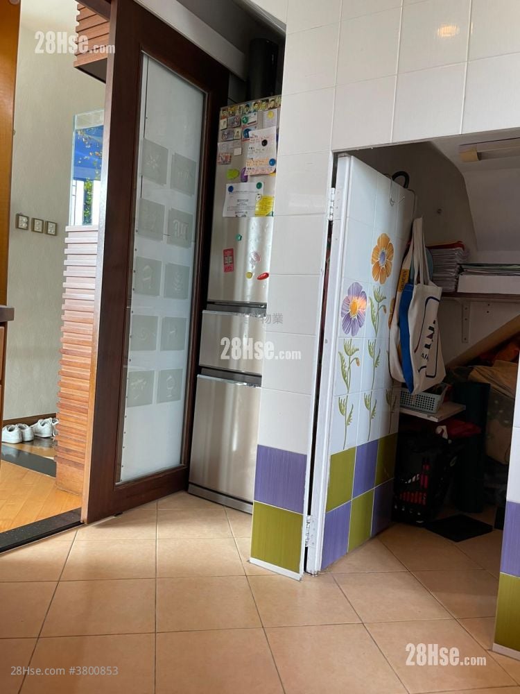 The Astrid Sell 3 Bedrooms , 3 Bathrooms 1,020 ft²