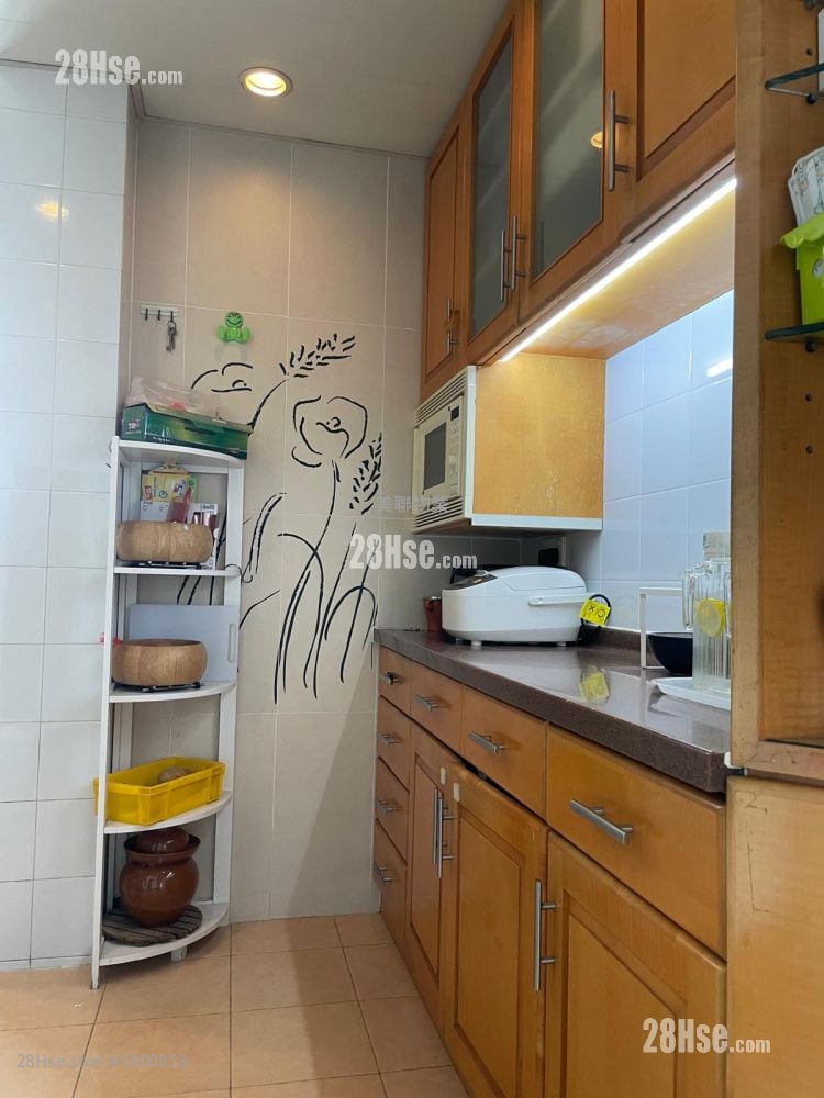 The Astrid Sell 3 Bedrooms , 3 Bathrooms 1,020 ft²