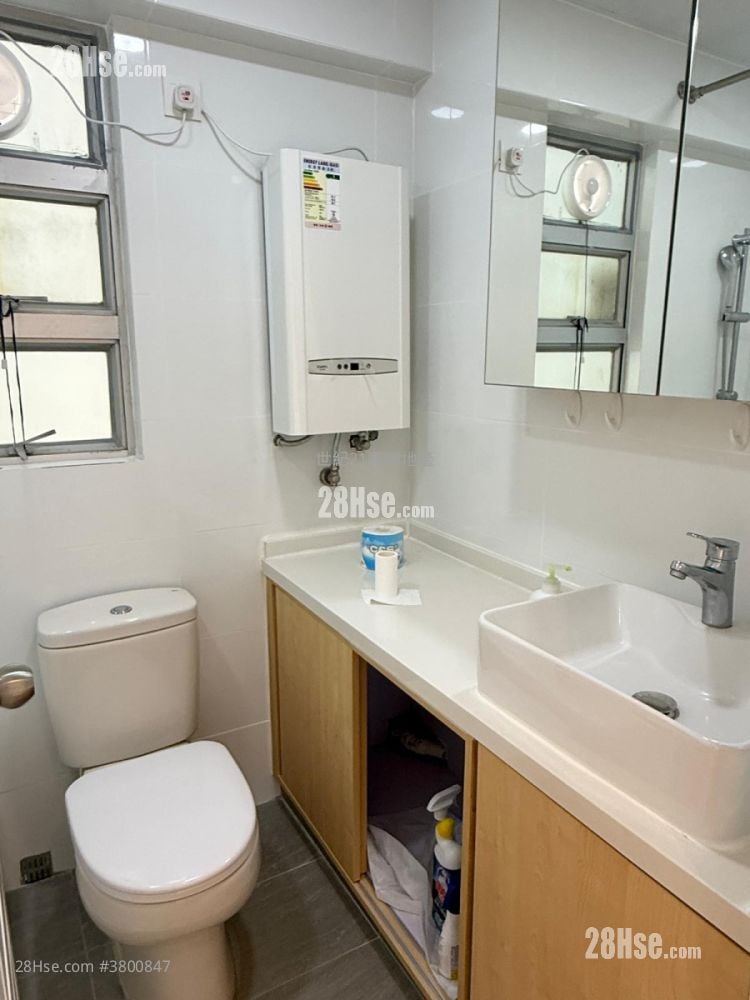 悦海华庭 租盘 2 房 , 1 浴室 422 平方尺