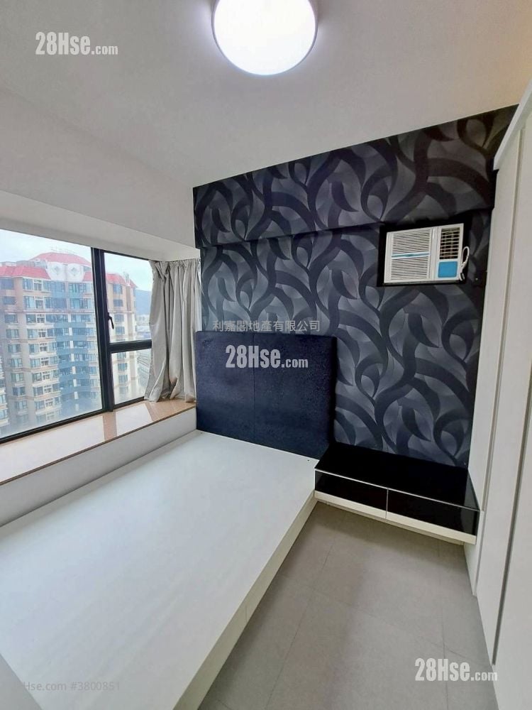 Villa By The Park Sell 2 Bedrooms , 1 Bathroom 442 ft²