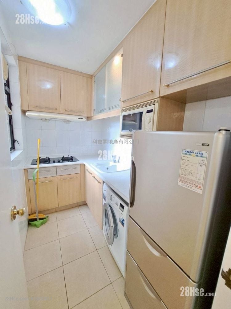 Villa By The Park Sell 2 Bedrooms , 1 Bathroom 442 ft²