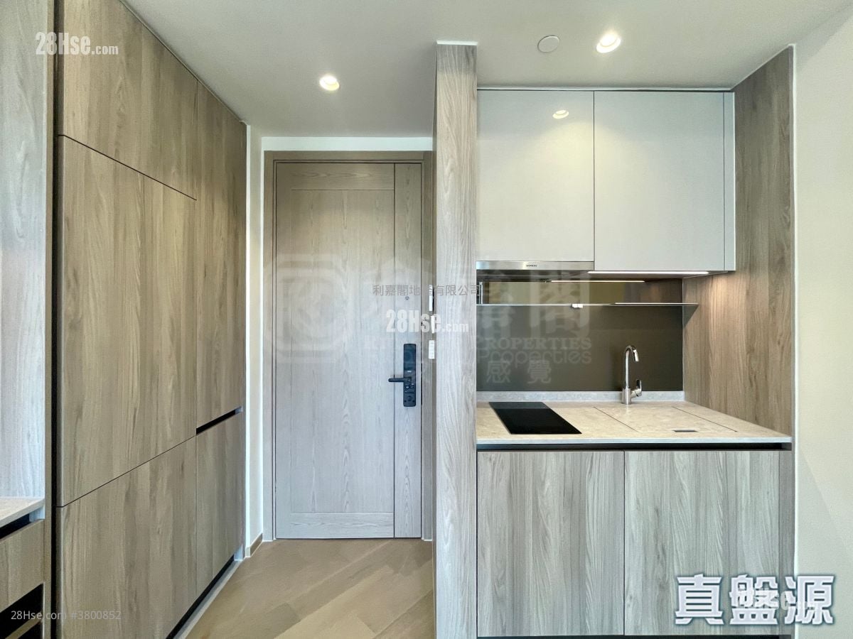 Villa Garda Ii Rental 2 Bedrooms , 1 Bathroom 453 ft²