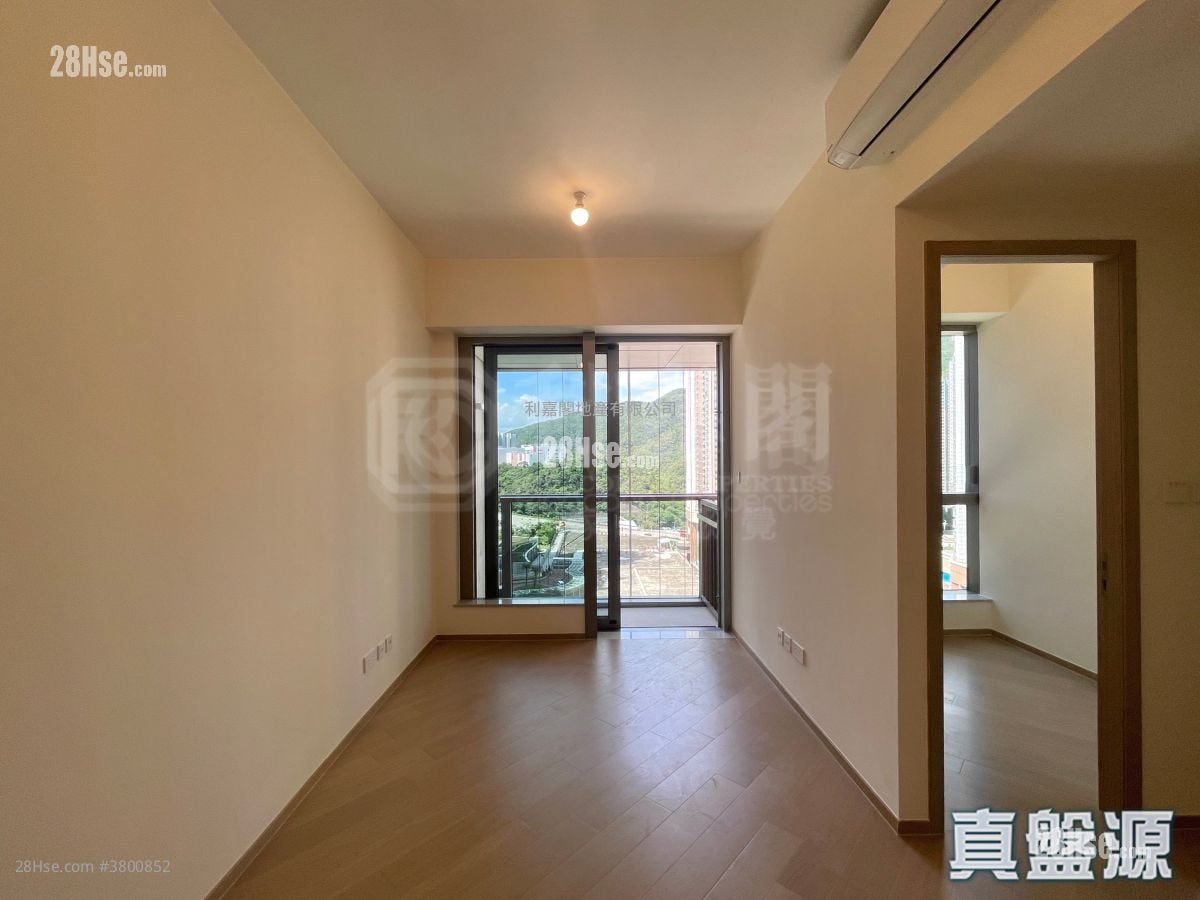 Villa Garda Ii Rental 2 Bedrooms , 1 Bathroom 453 ft²