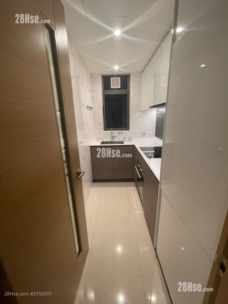 The Bloomsway Rental 2 Bedrooms , 1 Bathroom 611 ft²