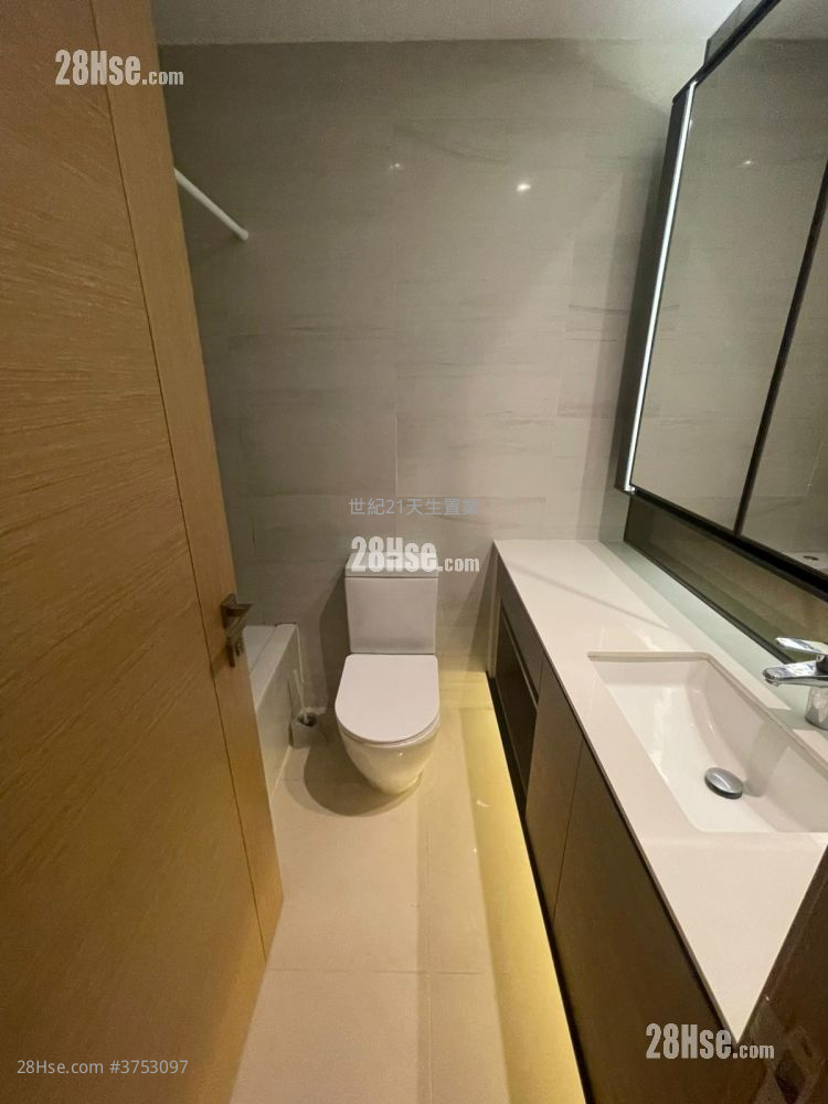 The Bloomsway Rental 2 Bedrooms , 1 Bathroom 611 ft²