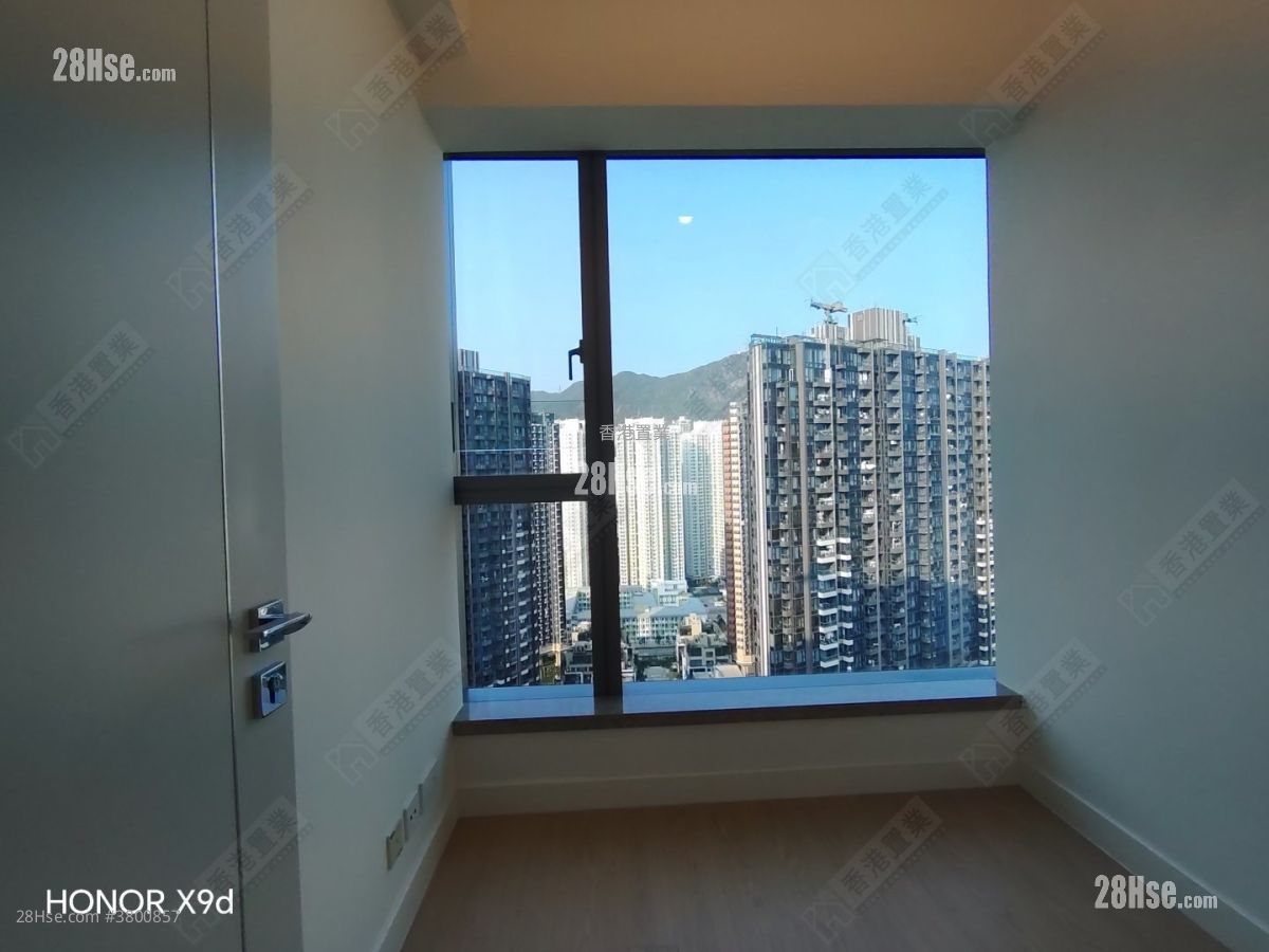 Monaco Rental 3 Bedrooms , 1 Bathroom 678 ft²