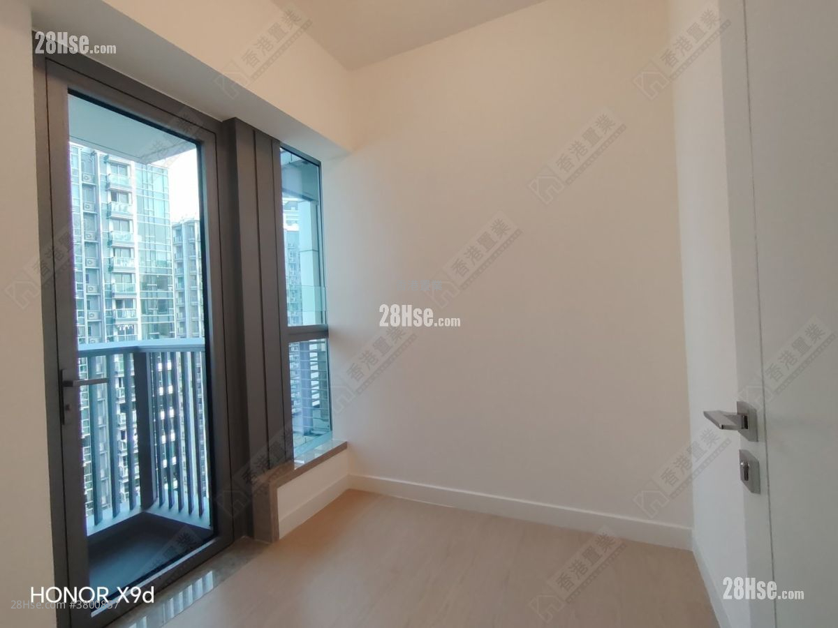 Monaco Rental 3 Bedrooms , 1 Bathroom 678 ft²