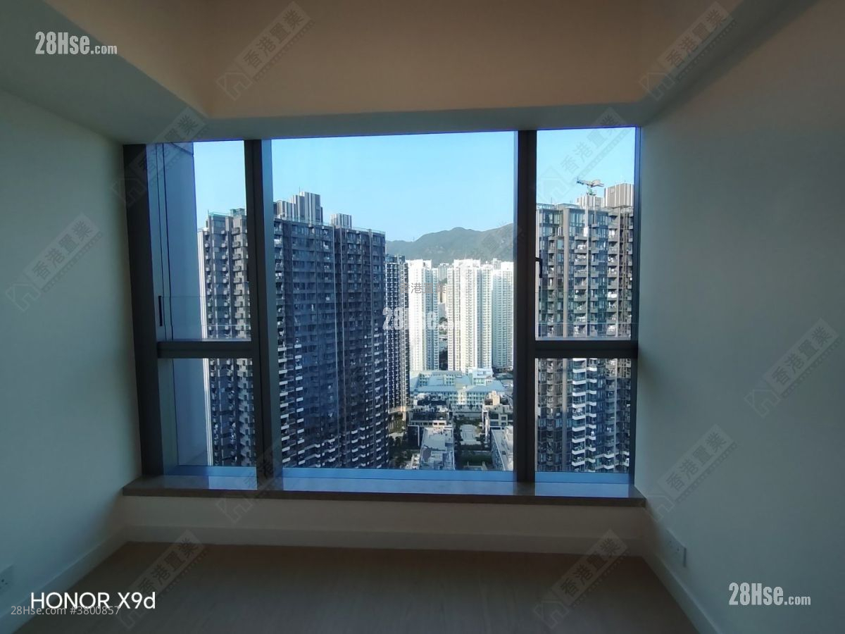 Monaco Rental 3 Bedrooms , 1 Bathroom 678 ft²