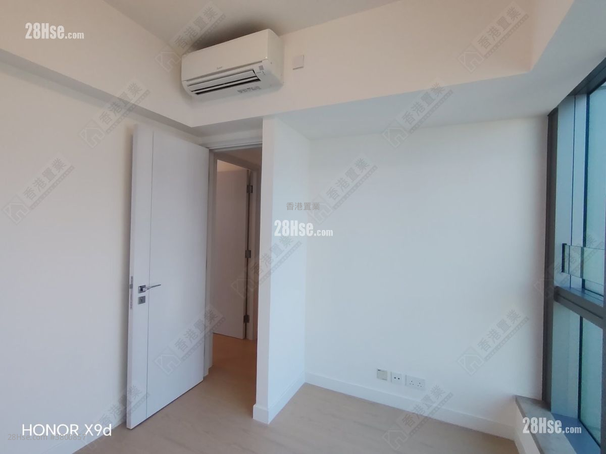 Monaco Rental 3 Bedrooms , 1 Bathroom 678 ft²