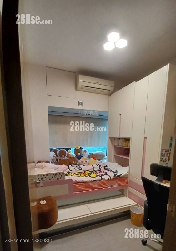 Mount Haven Sell 3 Bedrooms 755 ft²