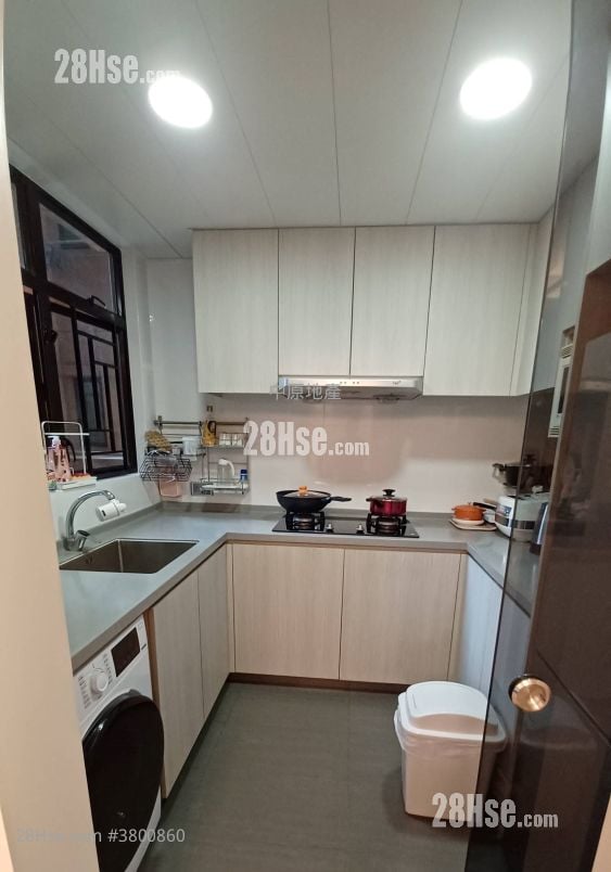 Mount Haven Sell 3 Bedrooms 755 ft²