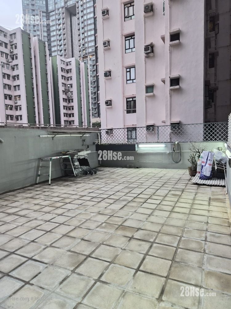 怡辉大厦 租盘 2 房 , 1 浴室 237 平方尺